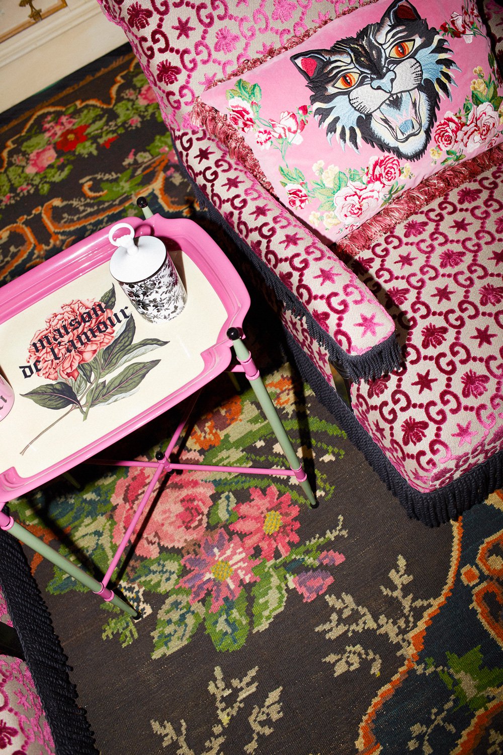 gucci_pop_up_decor_store_milan_design_week_designboom_12